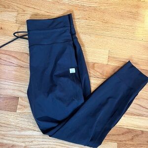 Vuori black leggings